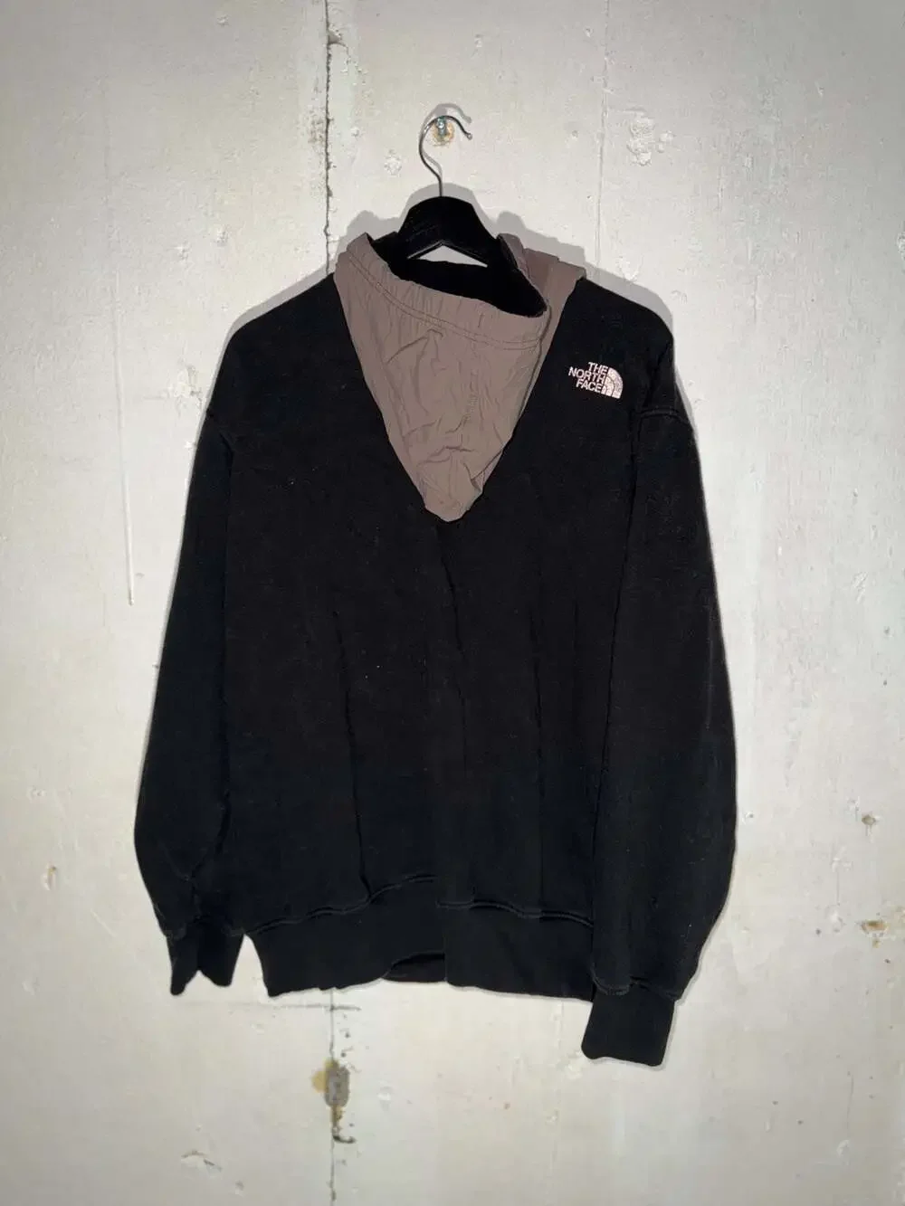 The North Face Mens Black Graphic Pullover Hoodie With Contrast Nylon Hood